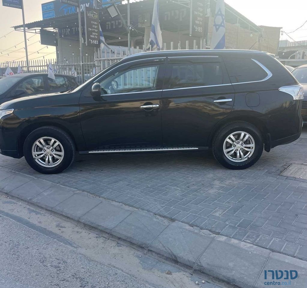 2015' Mitsubishi Outlander מיצובישי אאוטלנדר photo #4