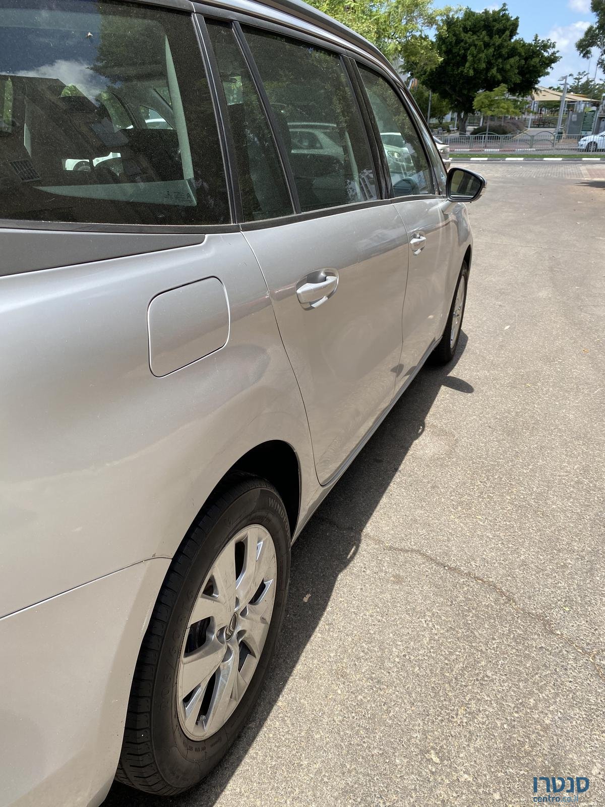 2016' Citroen C4 Picasso photo #5