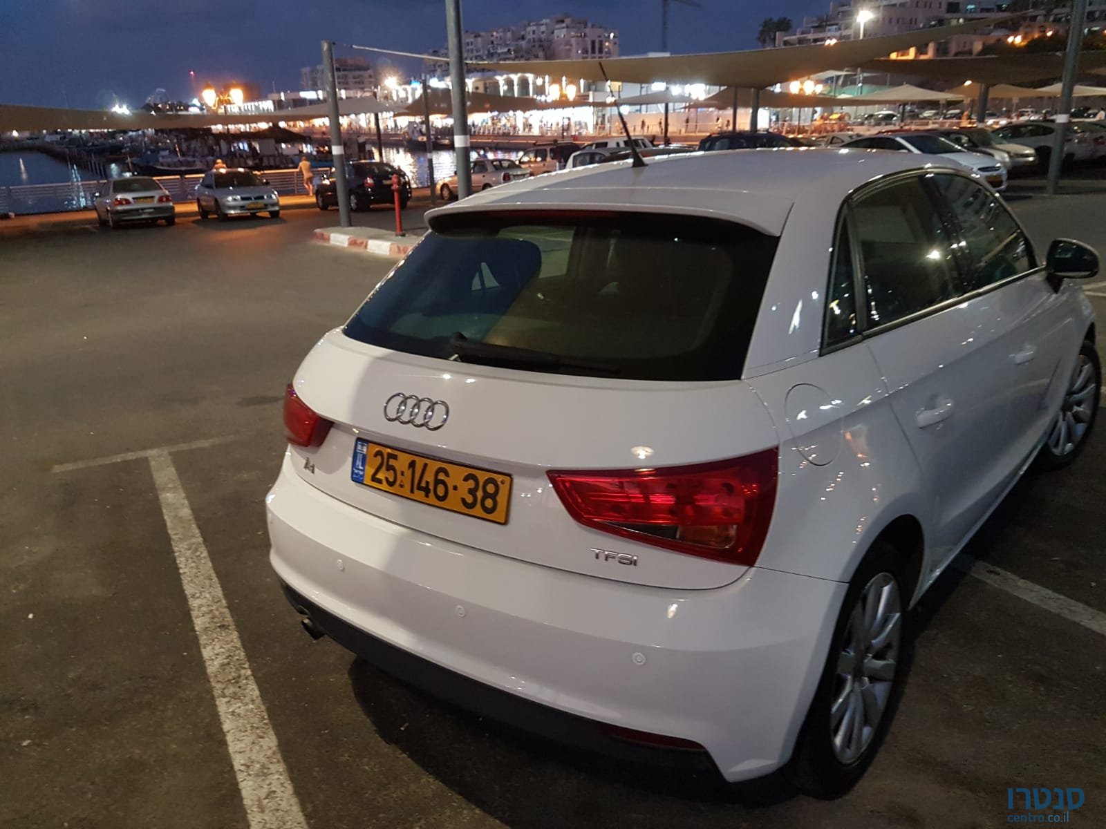 2016' Audi A1 photo #2