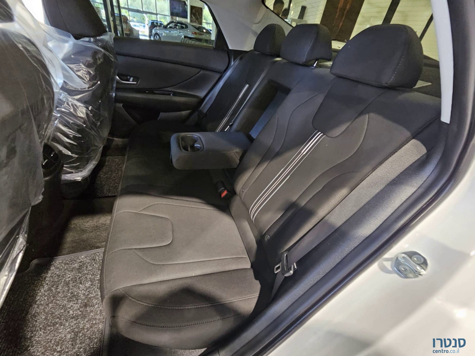 2023' Hyundai Elantra photo #6