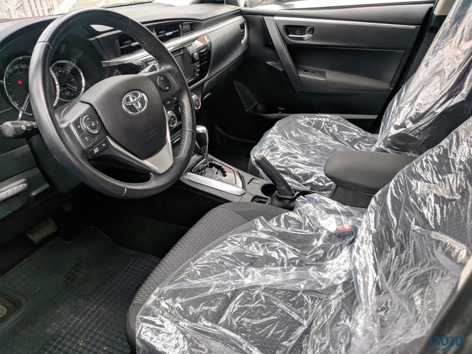 2015' Toyota Corolla photo #4