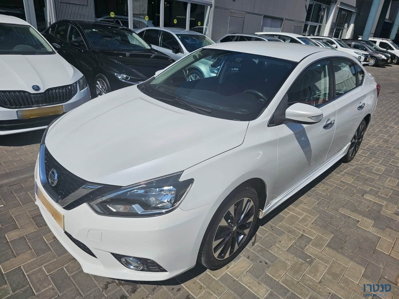 2017' Nissan Sentra photo #2