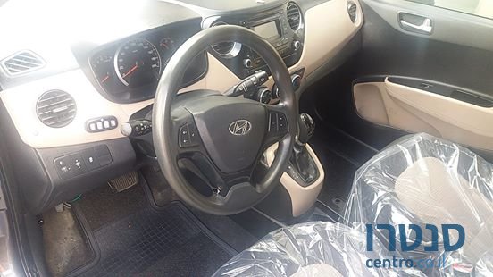 2015' Hyundai i10 photo #3