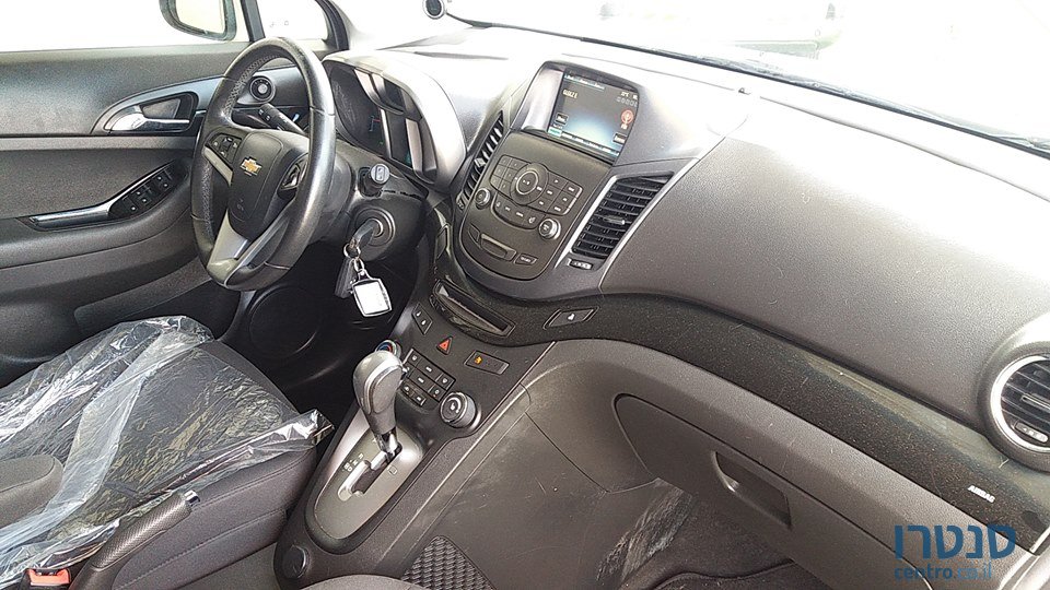 2015' Chevrolet Orlando photo #3