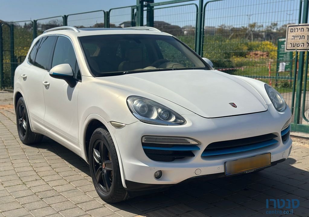2010' Porsche Cayenne פורשה קאיין photo #2