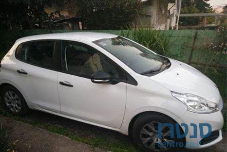 2016' Peugeot 208 אקטיב photo #3