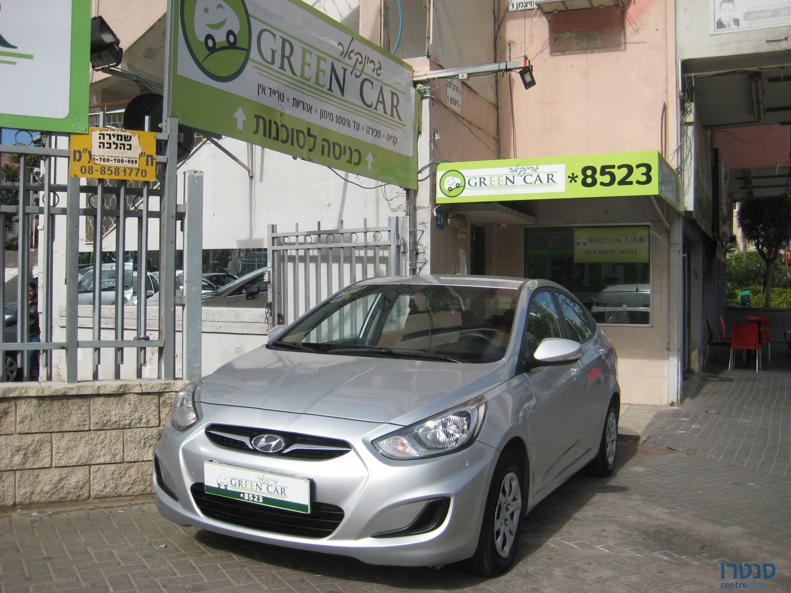 2012' Hyundai i25 photo #1