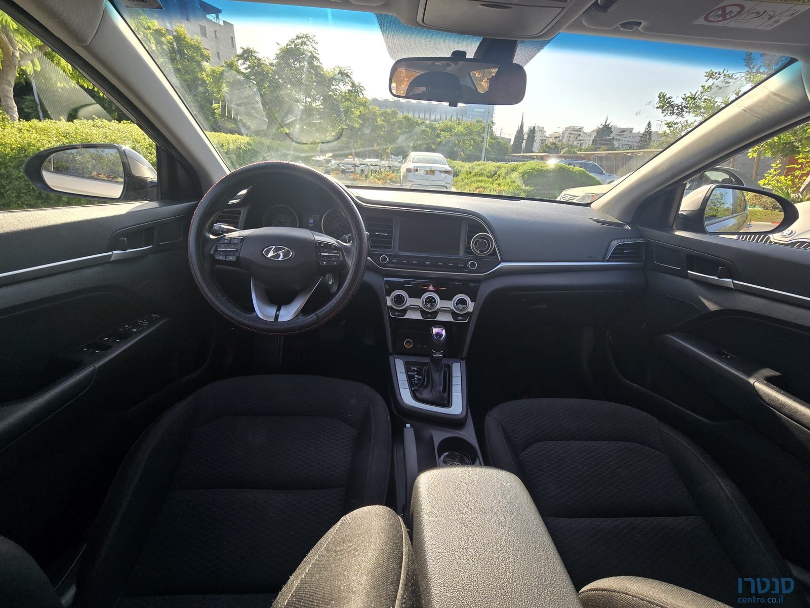 2020' Jaguar SR photo #4