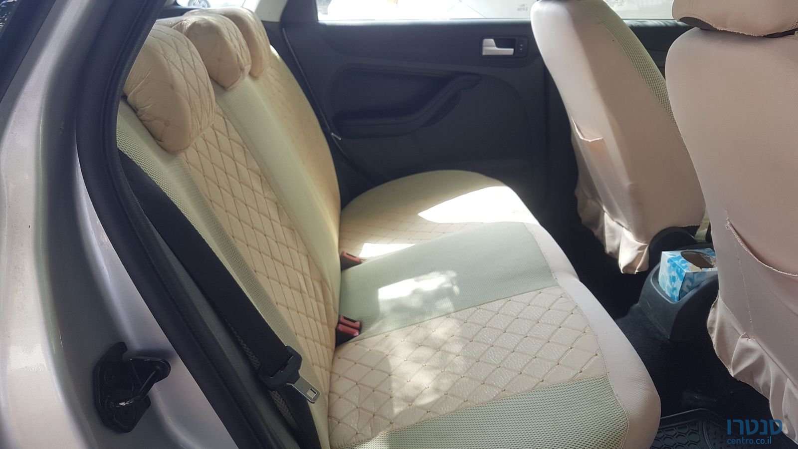 2008' Ford Focus photo #5