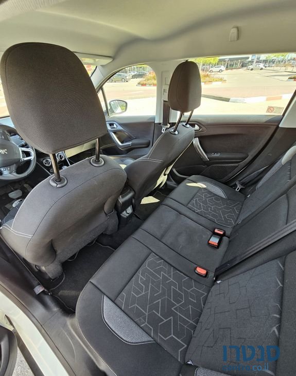 2019' Peugeot 2008 פיג'ו photo #5