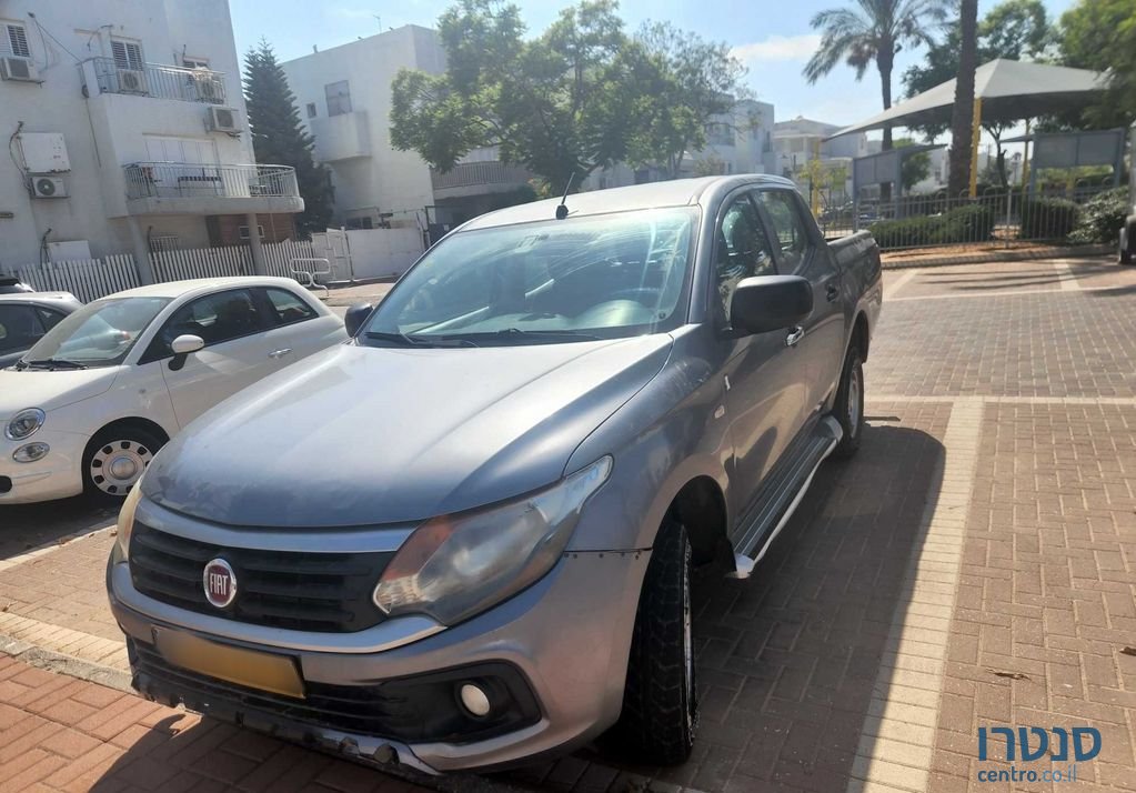 2017' Fiat פיאט פולבק photo #1