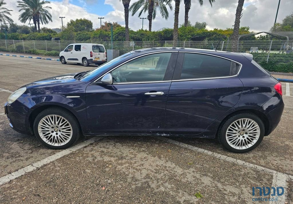 2013' Alfa Romeo Giulietta אלפא רומיאו ג'ולייטה photo #4
