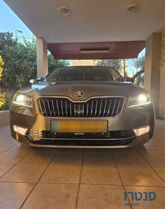 2018' Skoda Superb סקודה סופרב photo #6