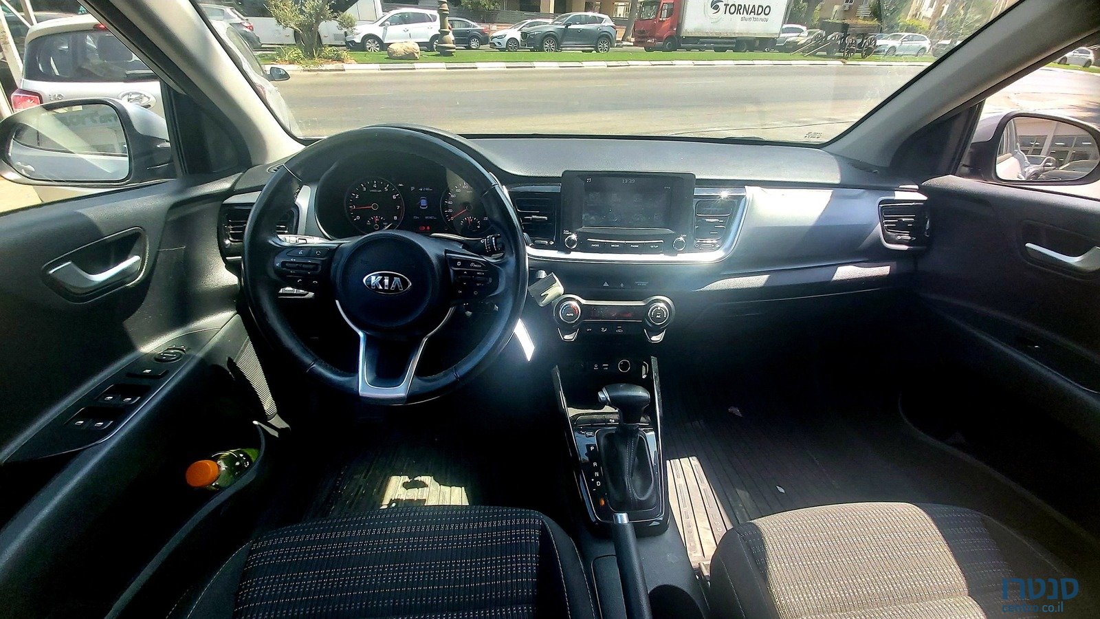 2019' Kia Stonic photo #4