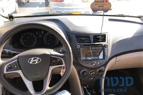 2015' Hyundai i25 יונדאי photo #4