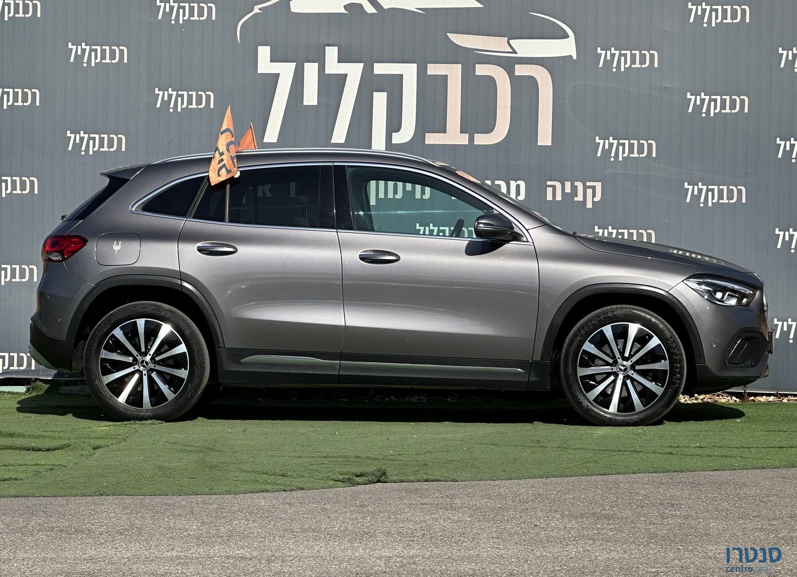 2022' Mercedes-Benz GLA מרצדס-בנץ photo #2