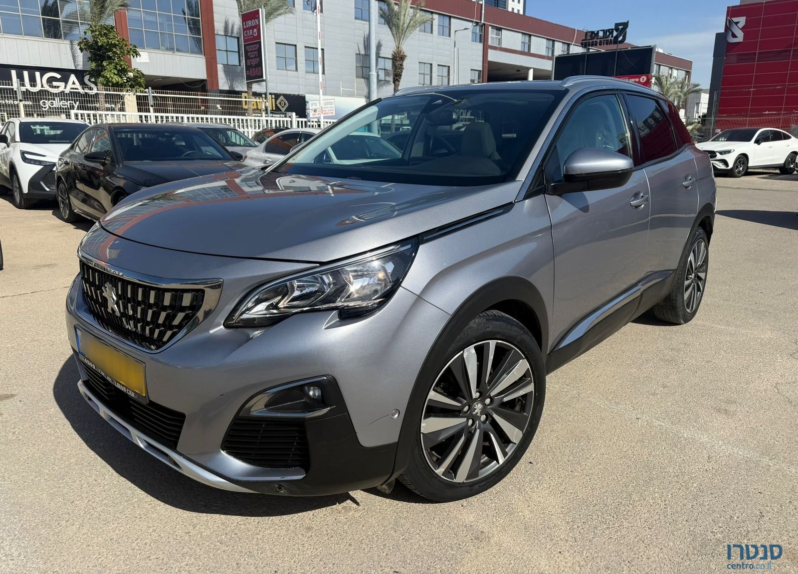 2020' Peugeot 3008 פיג'ו photo #1
