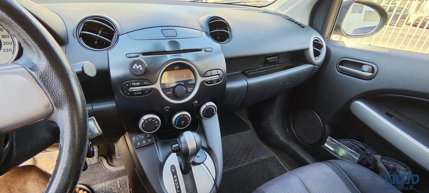 2011' Mazda 2 מאזדה photo #5