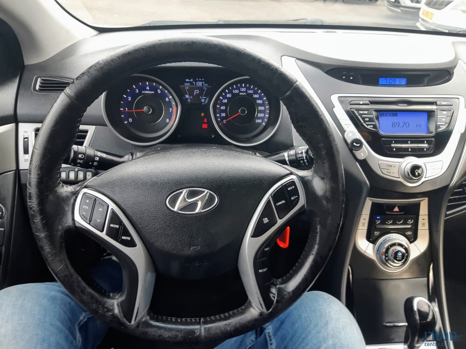 2012' Hyundai i35 photo #6