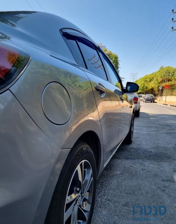 2011' Mazda 3 מאזדה photo #1