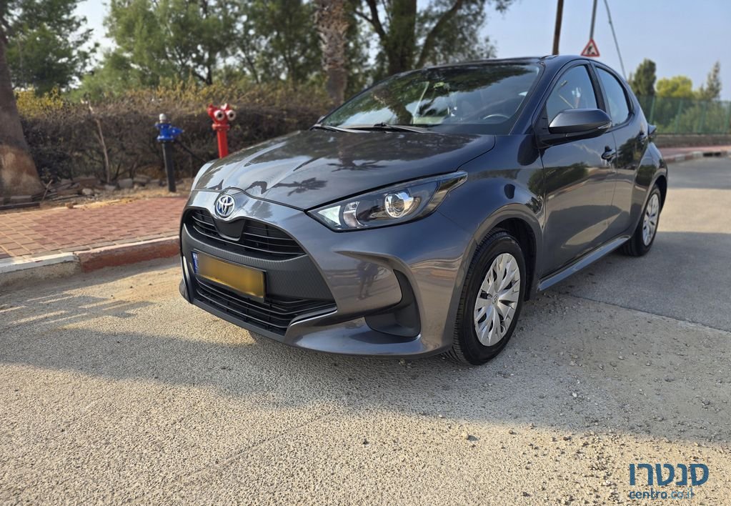 2021' Toyota Yaris טויוטה יאריס photo #1