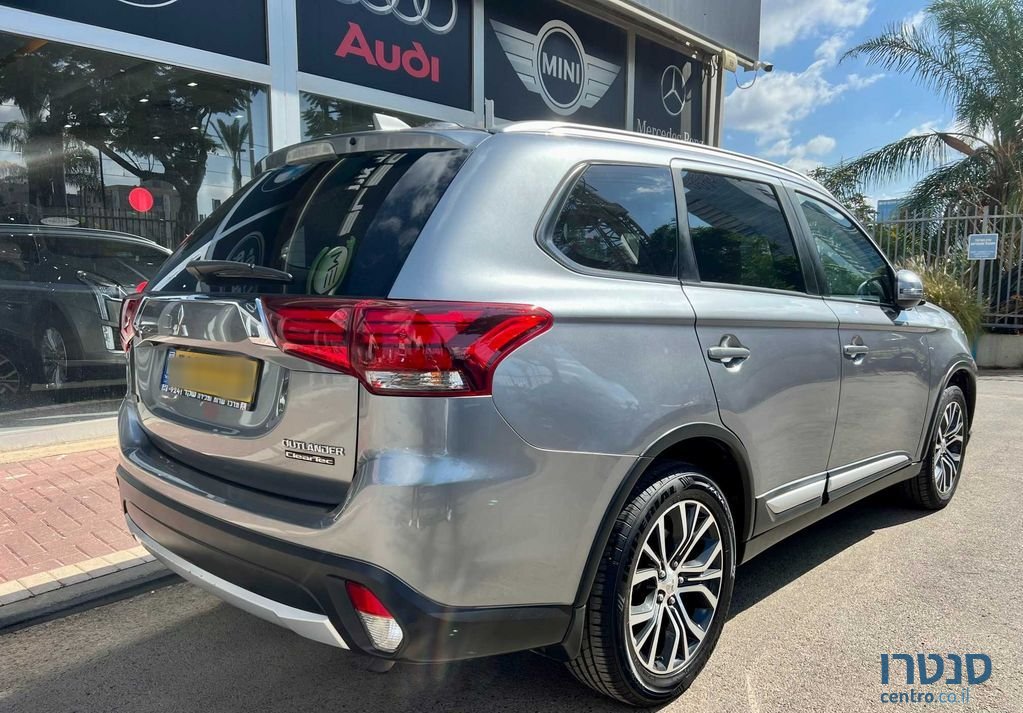 2018' Mitsubishi Outlander מיצובישי אאוטלנדר photo #5