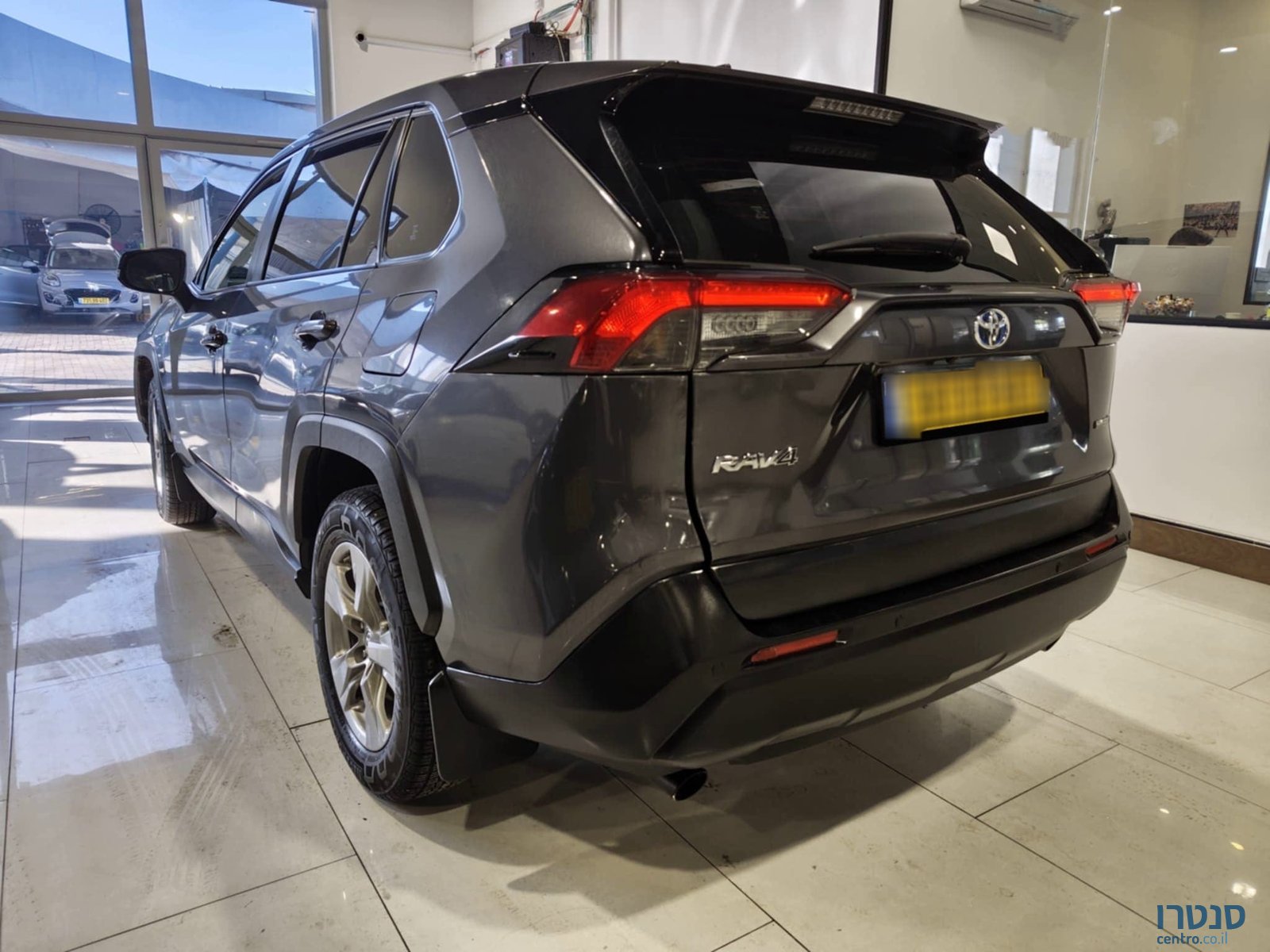 2023' Toyota RAV4 photo #4