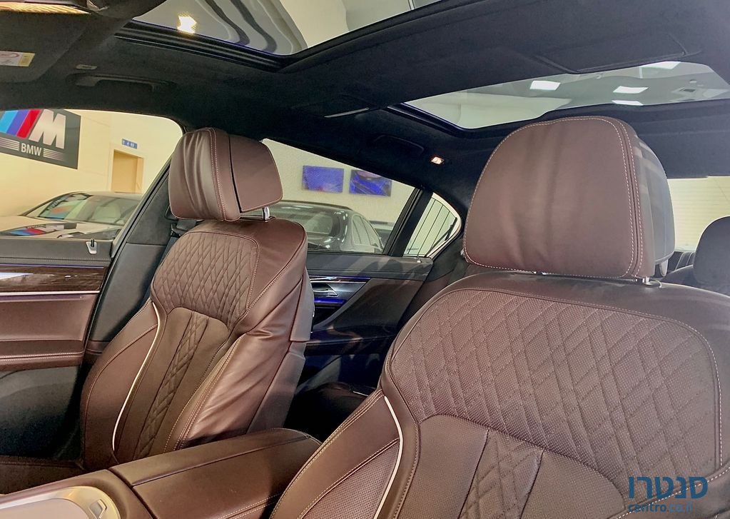 2017' BMW 7 Series ב.מ.וו סדרה 7 photo #4