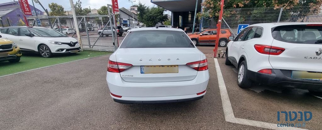 2021' Skoda Superb סקודה סופרב photo #4