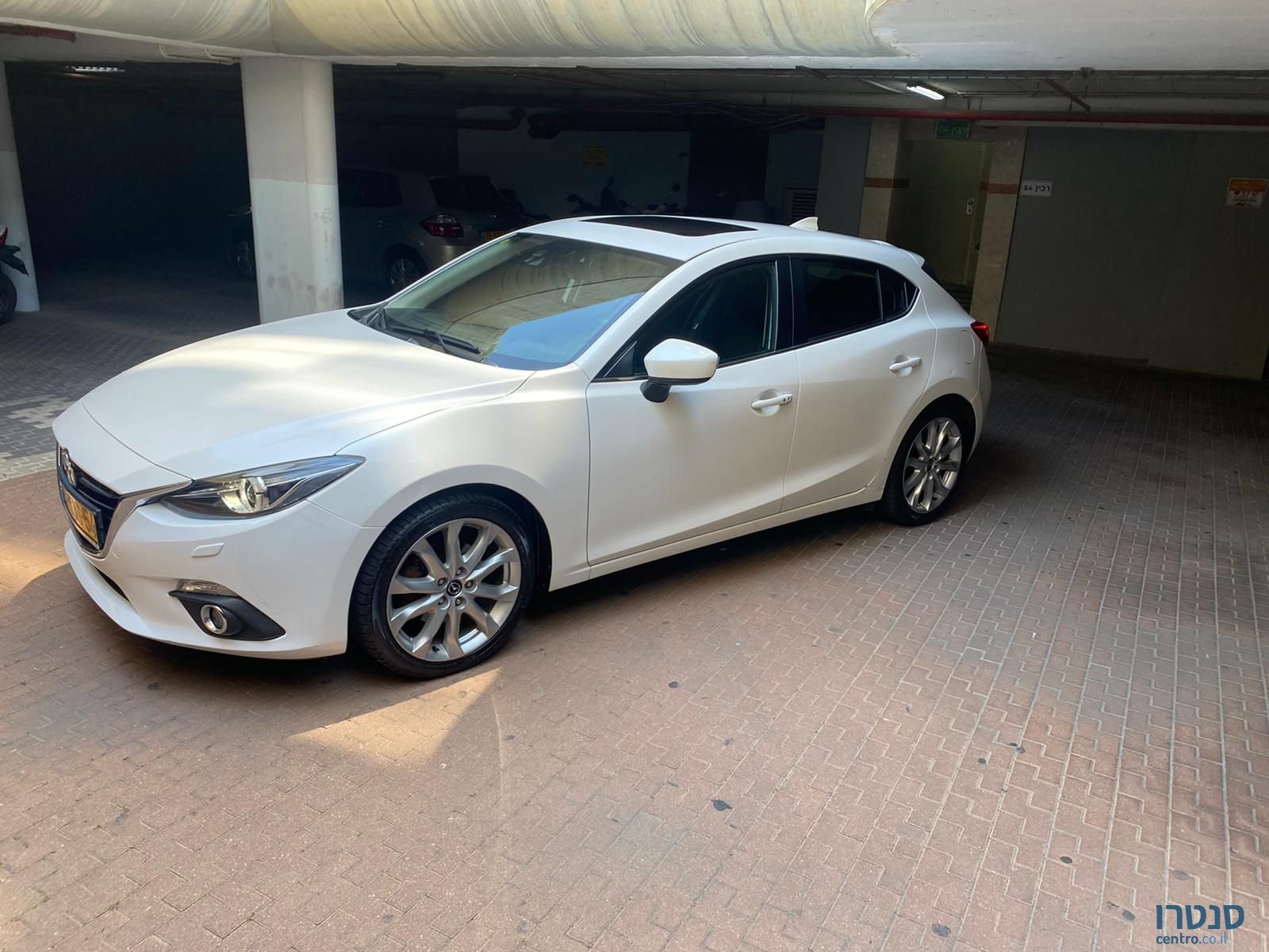 2016' Mazda 3 מאזדה photo #1