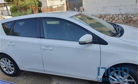 2013' Toyota Auris טויוטה אוריס photo #1