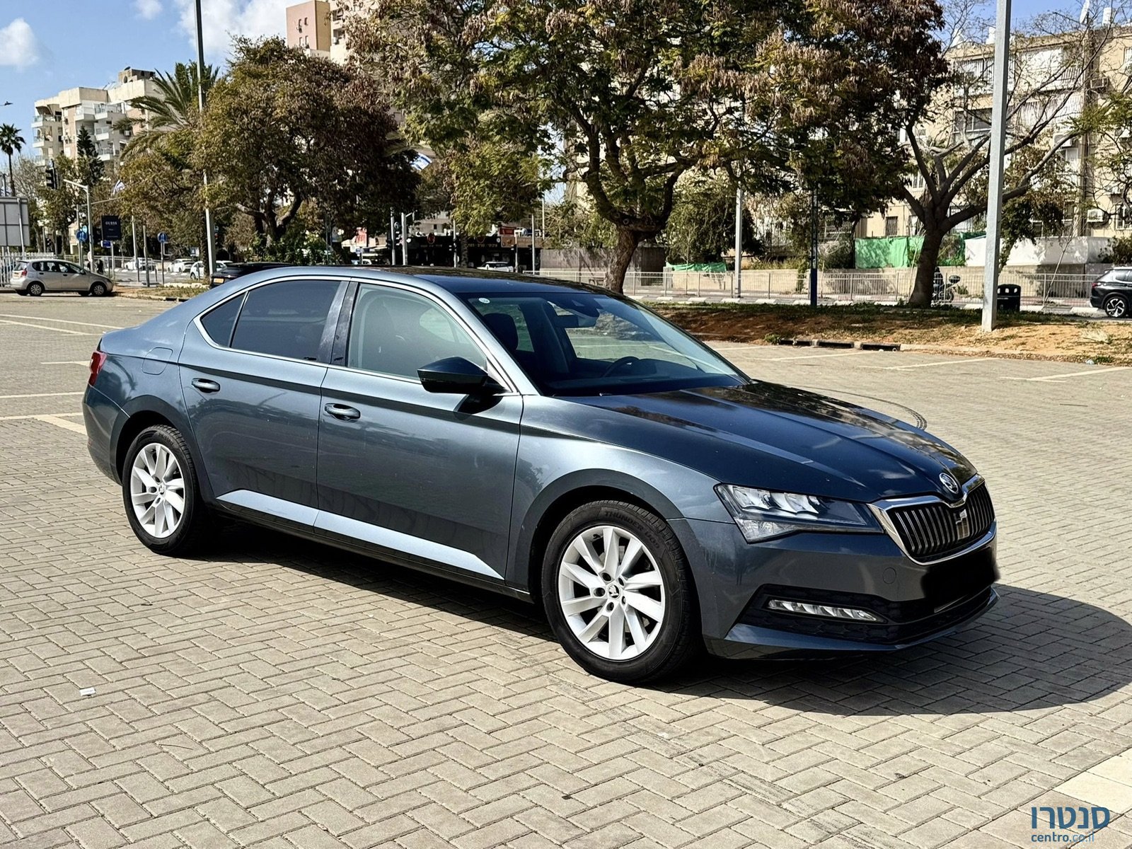 2021' Skoda Superb Ambition photo #3