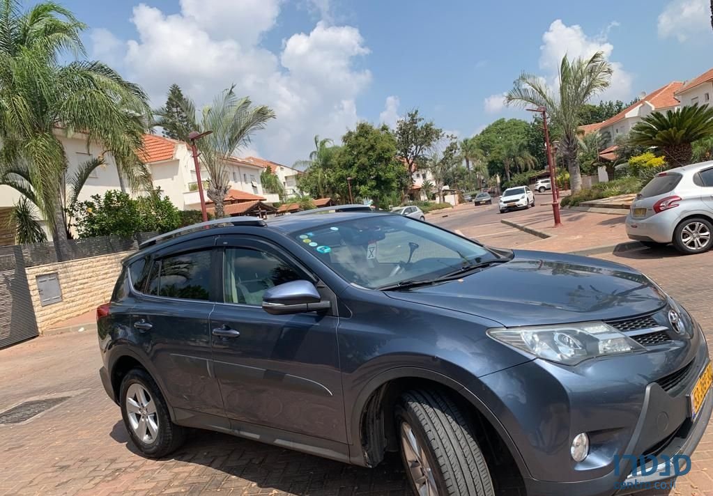 2014' Toyota RAV4 טויוטה photo #3