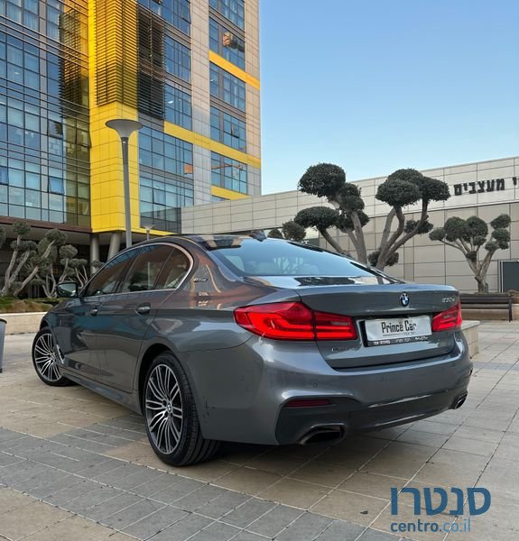 2017' BMW 5 Series ב.מ.וו סדרה 5 photo #2