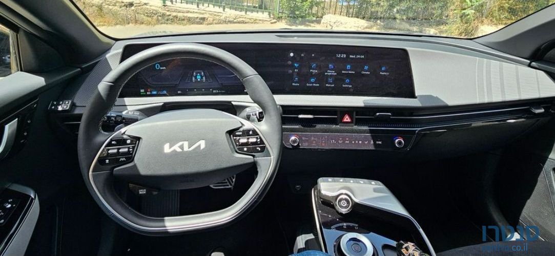 2023' Kia EV6 קיה photo #3