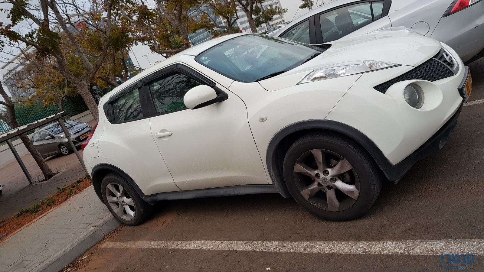 2012' Nissan Juke photo #1