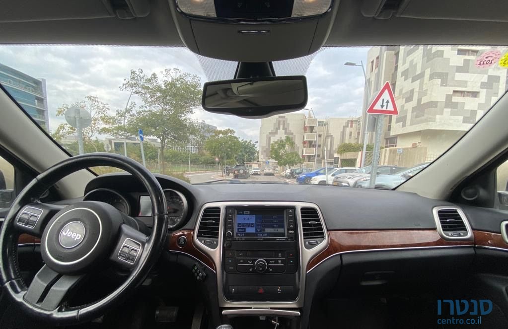 2011' Jeep Grand Cherokee ג'יפ גרנד צ'ירוקי photo #6