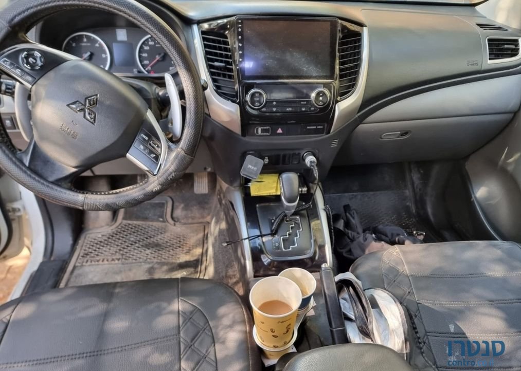 2016' Mitsubishi L200 4X4 מיצובישי טרייטון photo #4