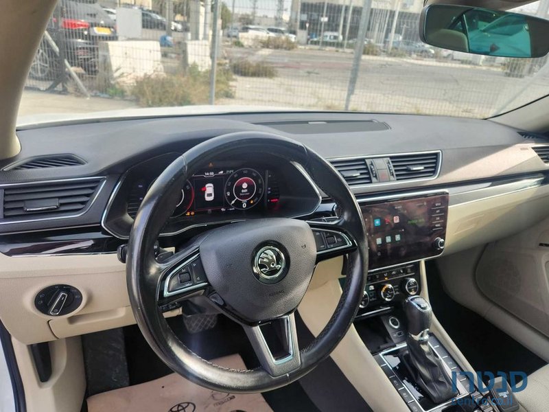 2020' Skoda Superb סקודה סופרב photo #4