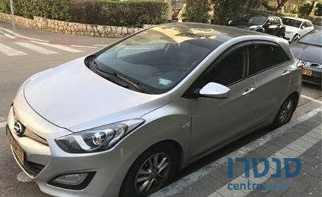 2013' Hyundai I30 i30 יונדאי photo #1