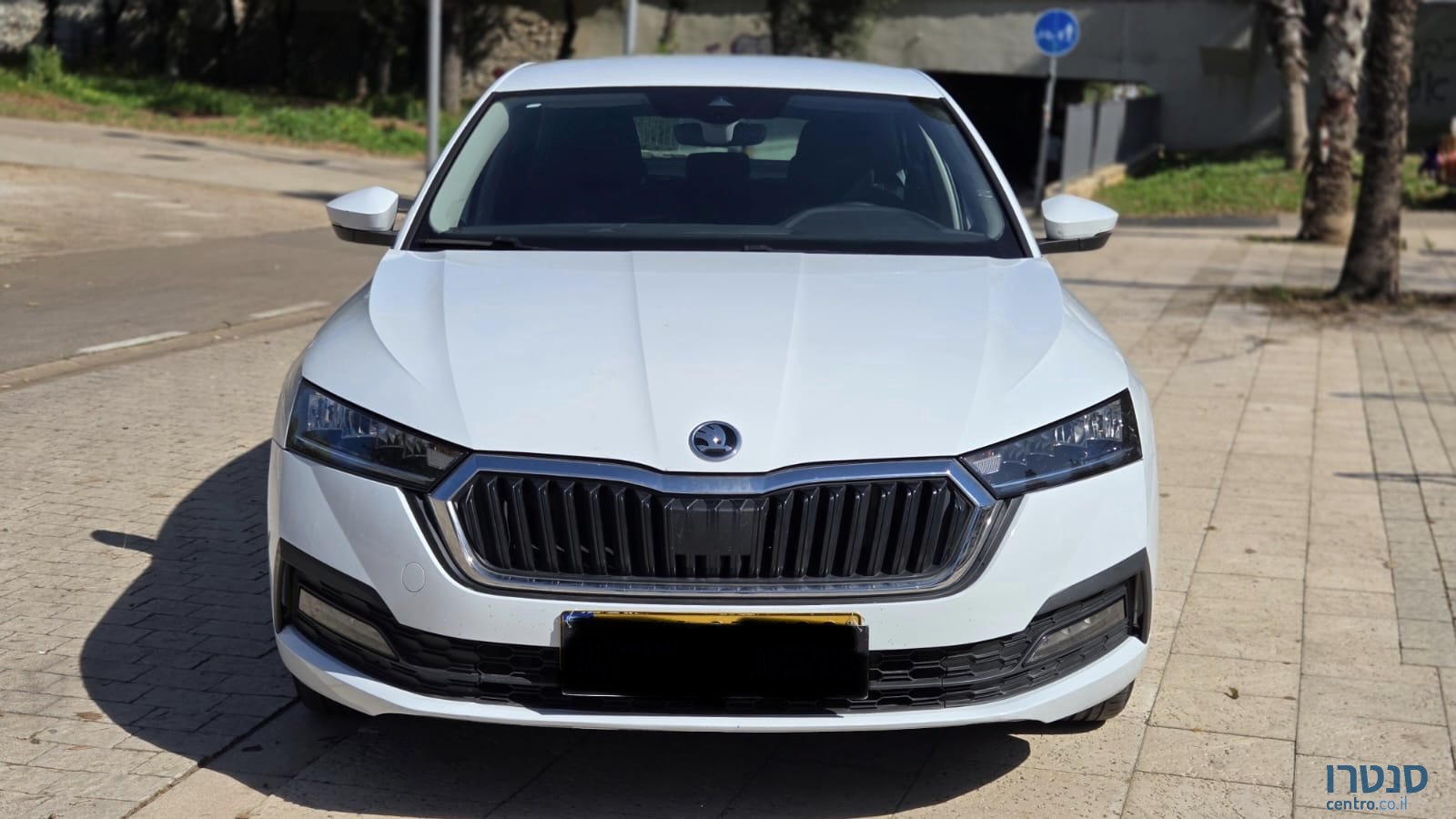 2022' Skoda Octavia Ambition photo #2