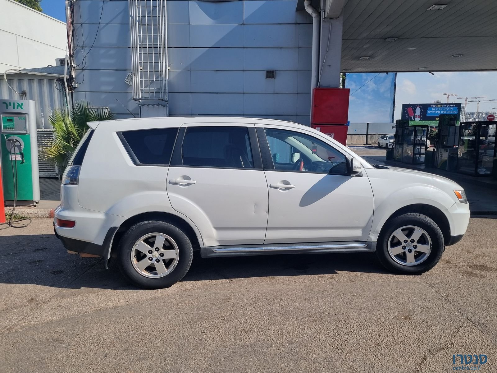 2011' Mitsubishi Outlander מיצובישי אאוטלנדר photo #1