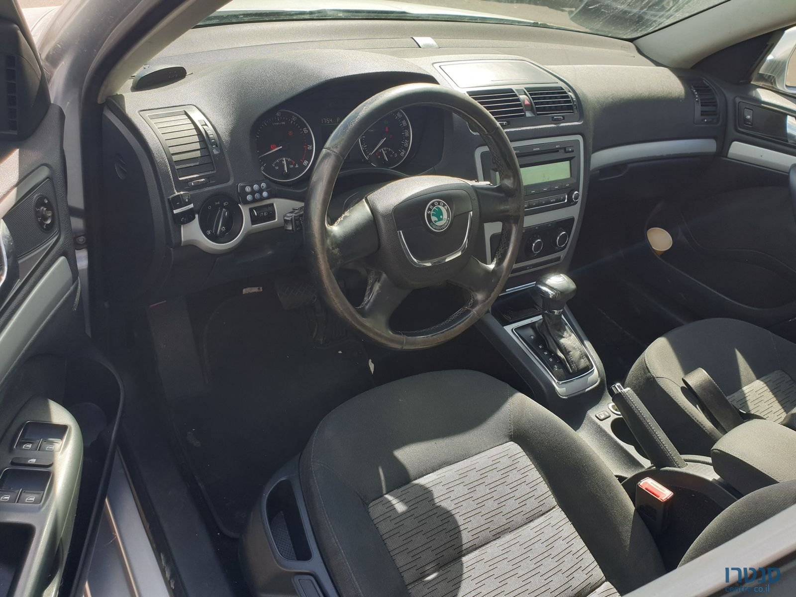 2012' Skoda Octavia photo #1