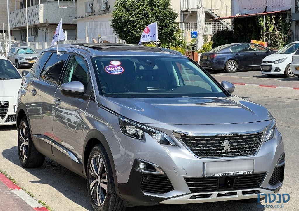 2019' Peugeot 5008 פיג'ו photo #2