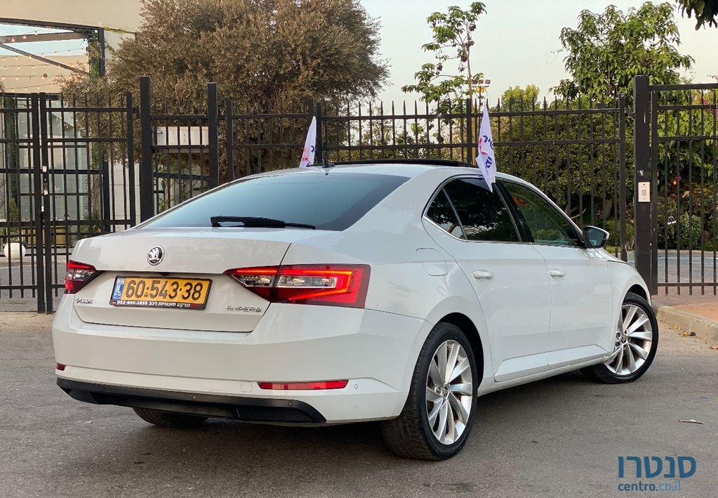 2017' Skoda Superb סקודה סופרב photo #4