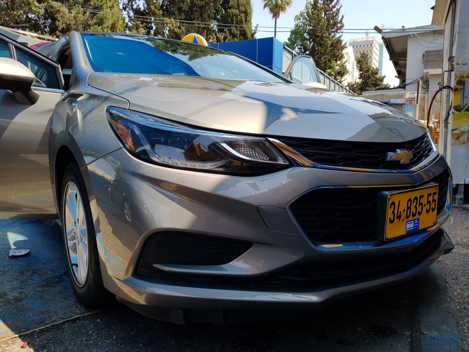 2017' Chevrolet photo #4