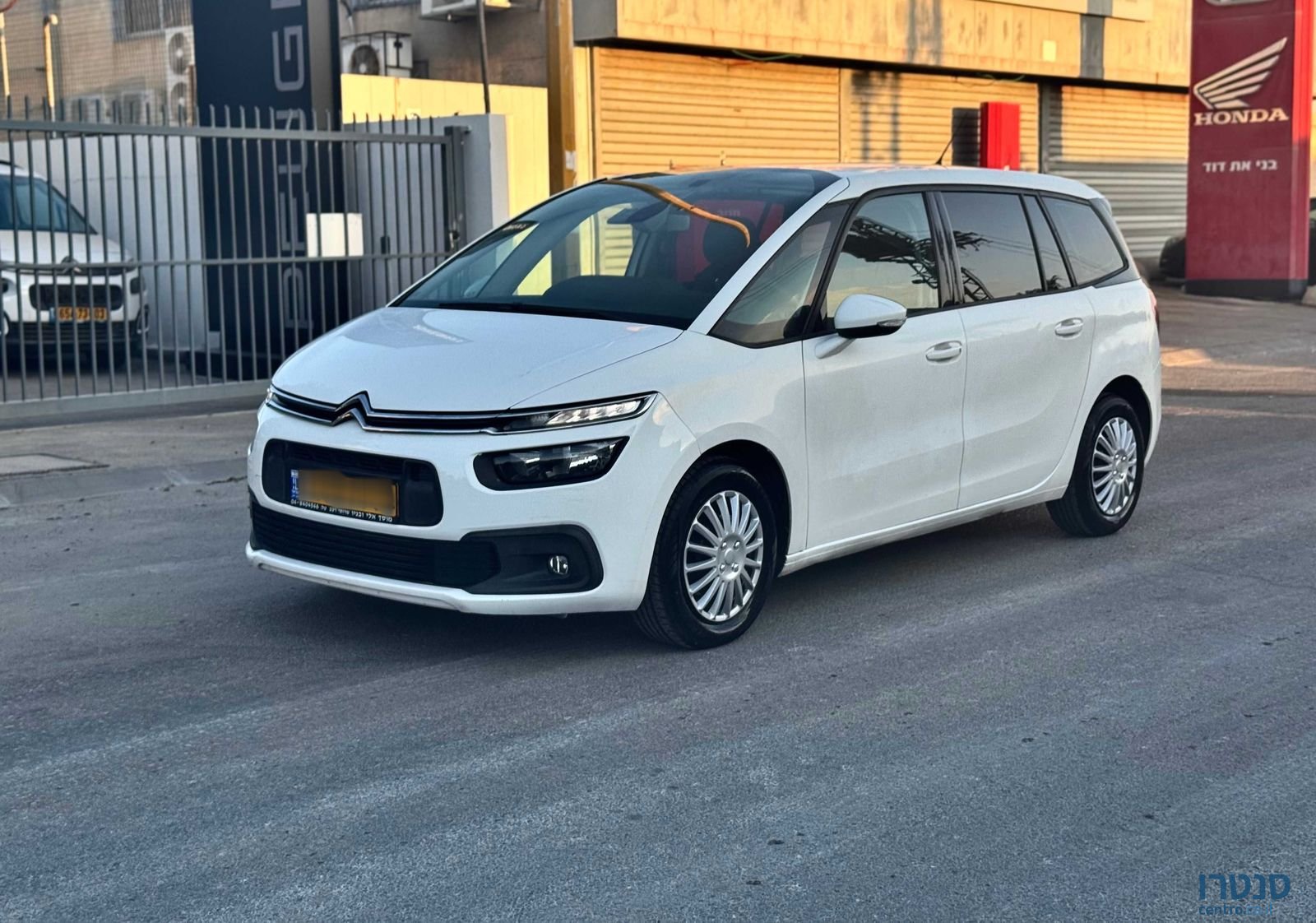 2018' Citroen C4 Picasso סיטרואן C4 פיקאסו photo #1