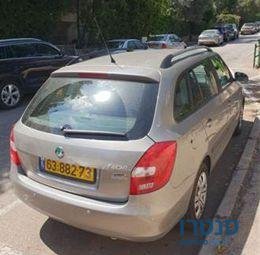 2011' Skoda Fabia סקודה פביה photo #2