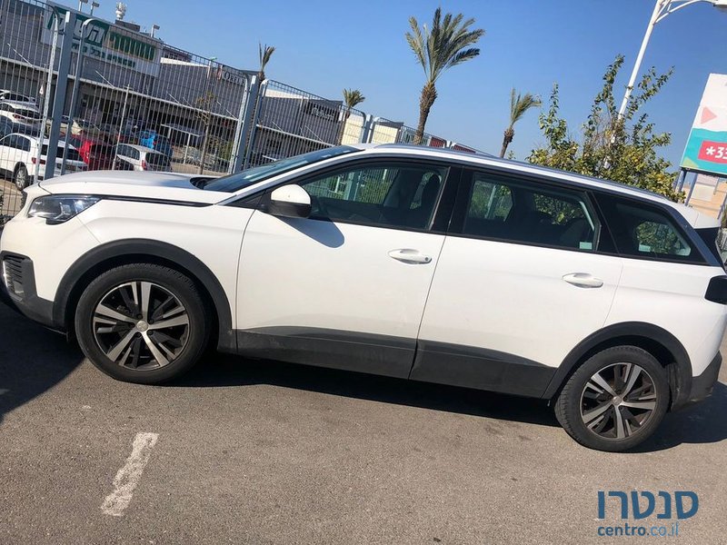 2018' Peugeot 5008 פיג'ו photo #3