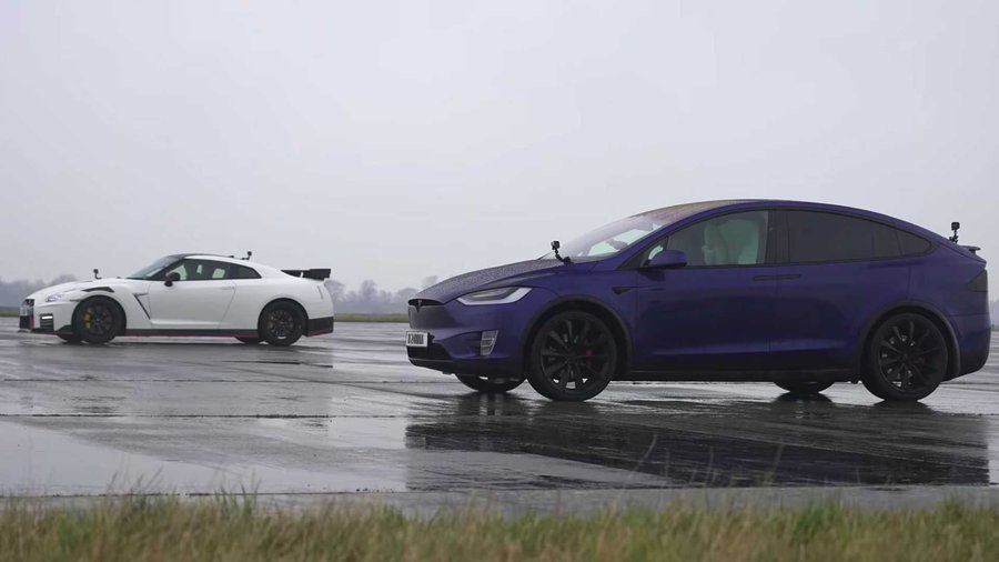 Tesla Model X и Nissan GT-R Nismo сошлись в дрэге